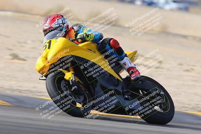 media/Dec-17-2022-SoCal Trackdays (Sat) [[224abd9271]]/Turn 7 Set 2 (1140am)/